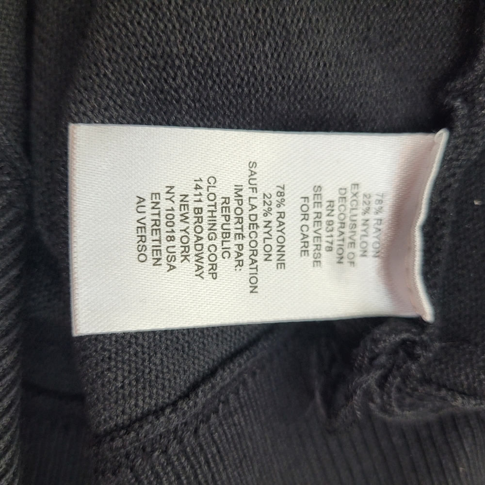 Tahari T crew neck black sweater sequin detail raglan sleeve mob wife cozy NWT M - Picture 9 of 12